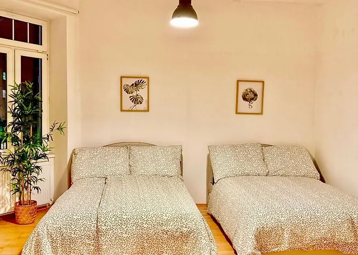Apartman 100 M2 Near Metro & Center Bécs
