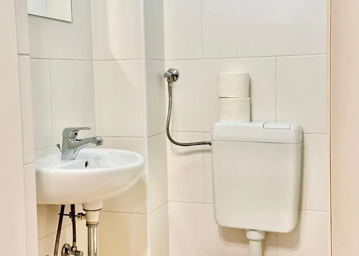 Apartman 100 M2 Near Metro & Center